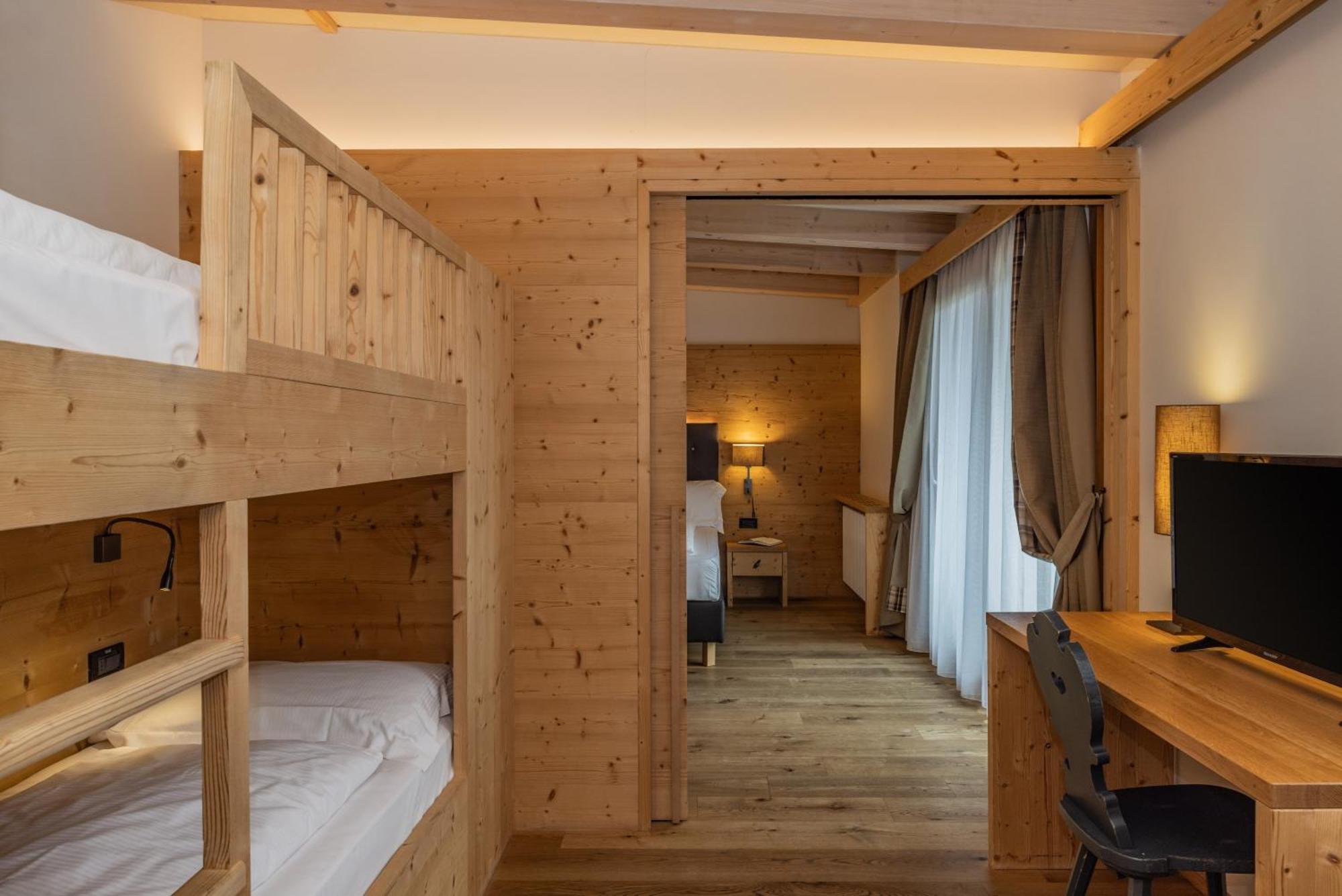 Hotel Ravelli Luxury Spa 메차나 외부 사진