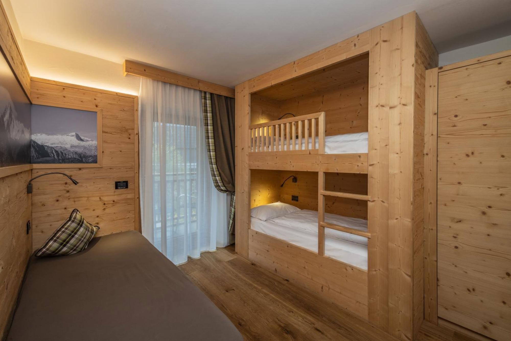 Hotel Ravelli Luxury Spa 메차나 외부 사진