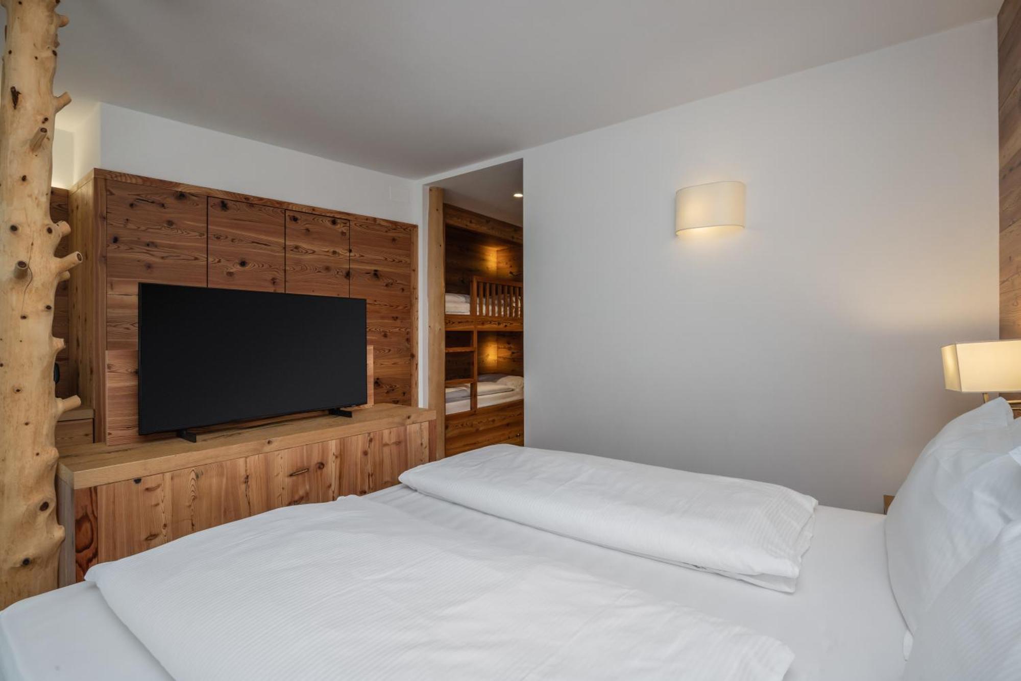 Hotel Ravelli Luxury Spa 메차나 외부 사진