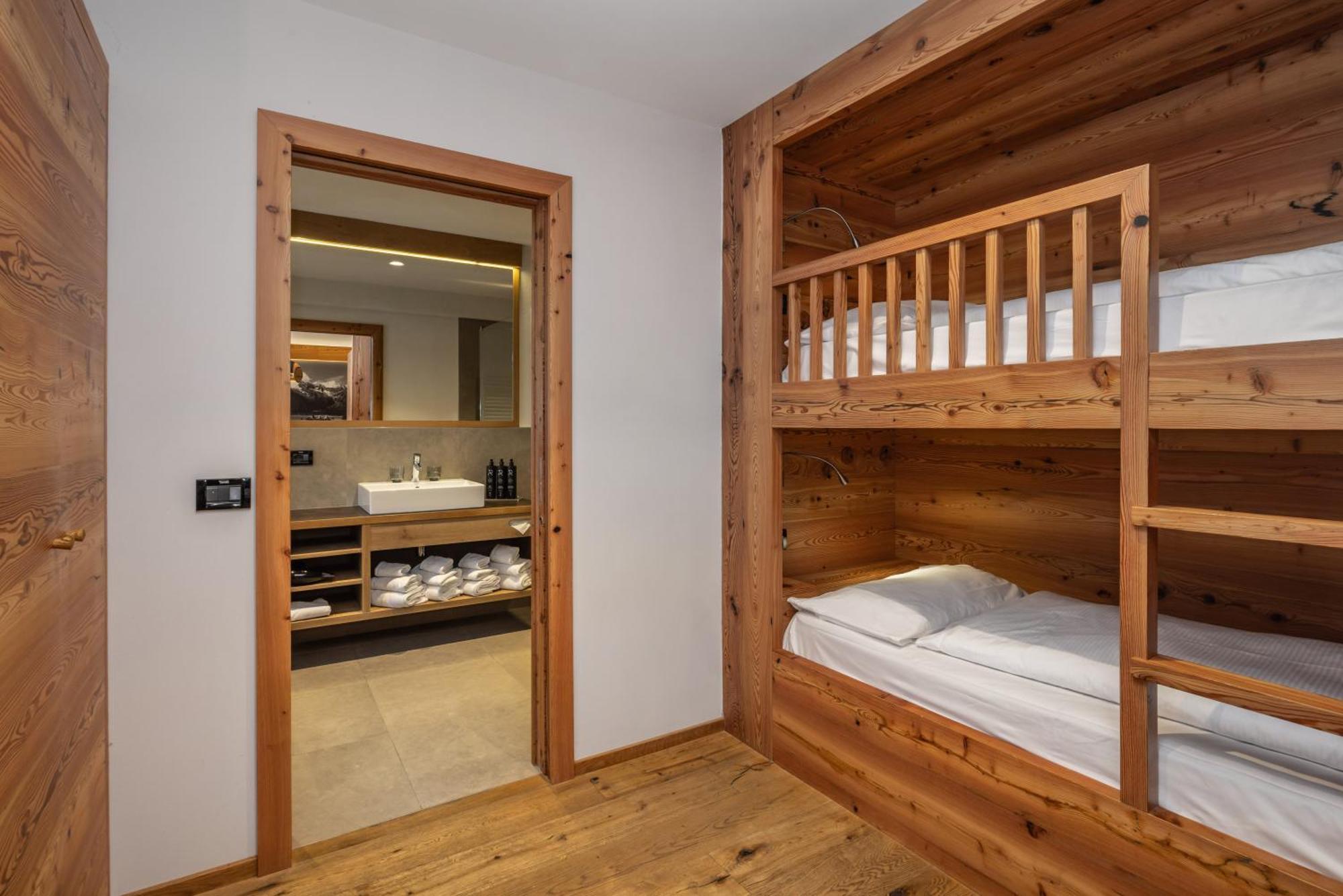 Hotel Ravelli Luxury Spa 메차나 외부 사진