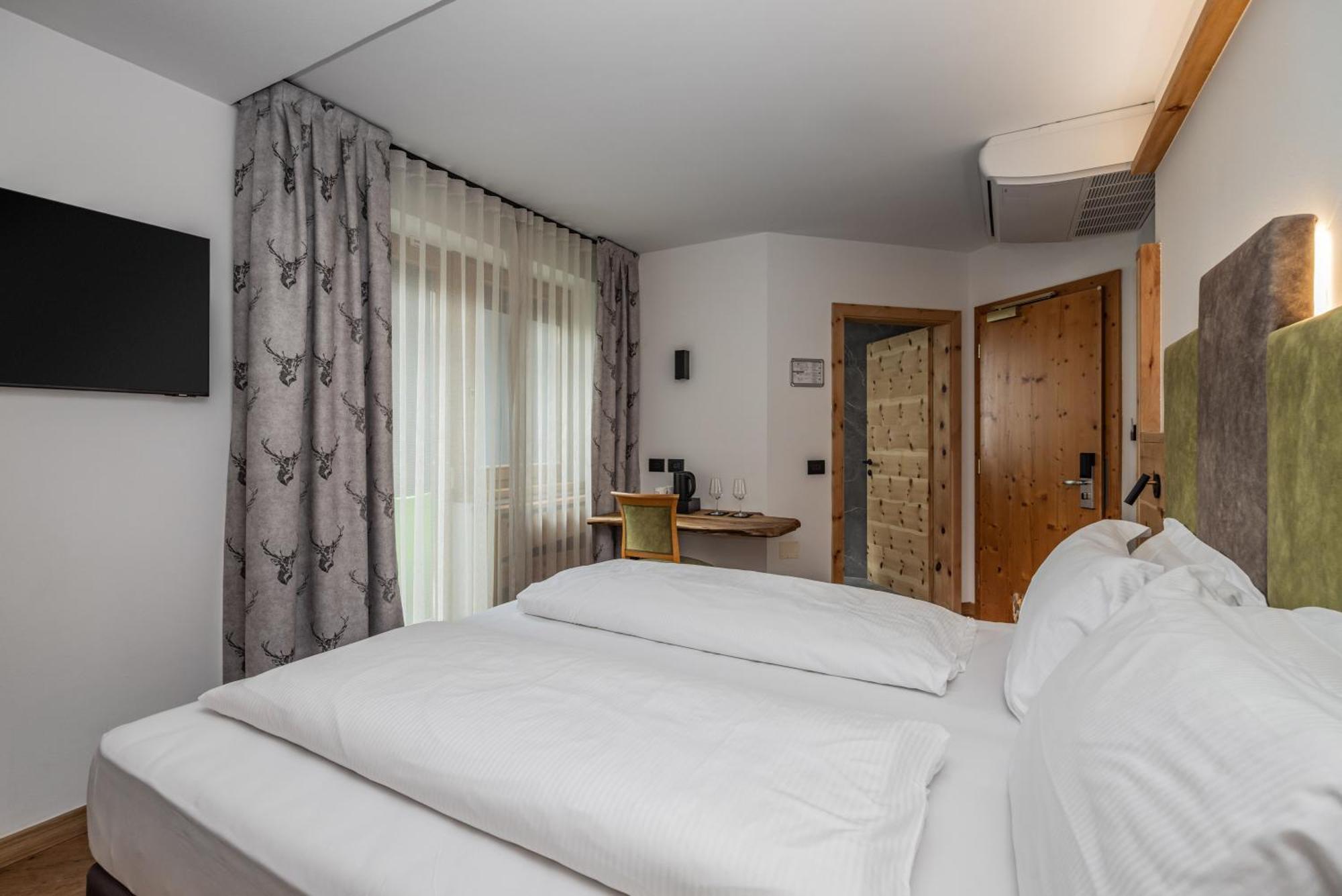 Hotel Ravelli Luxury Spa 메차나 외부 사진