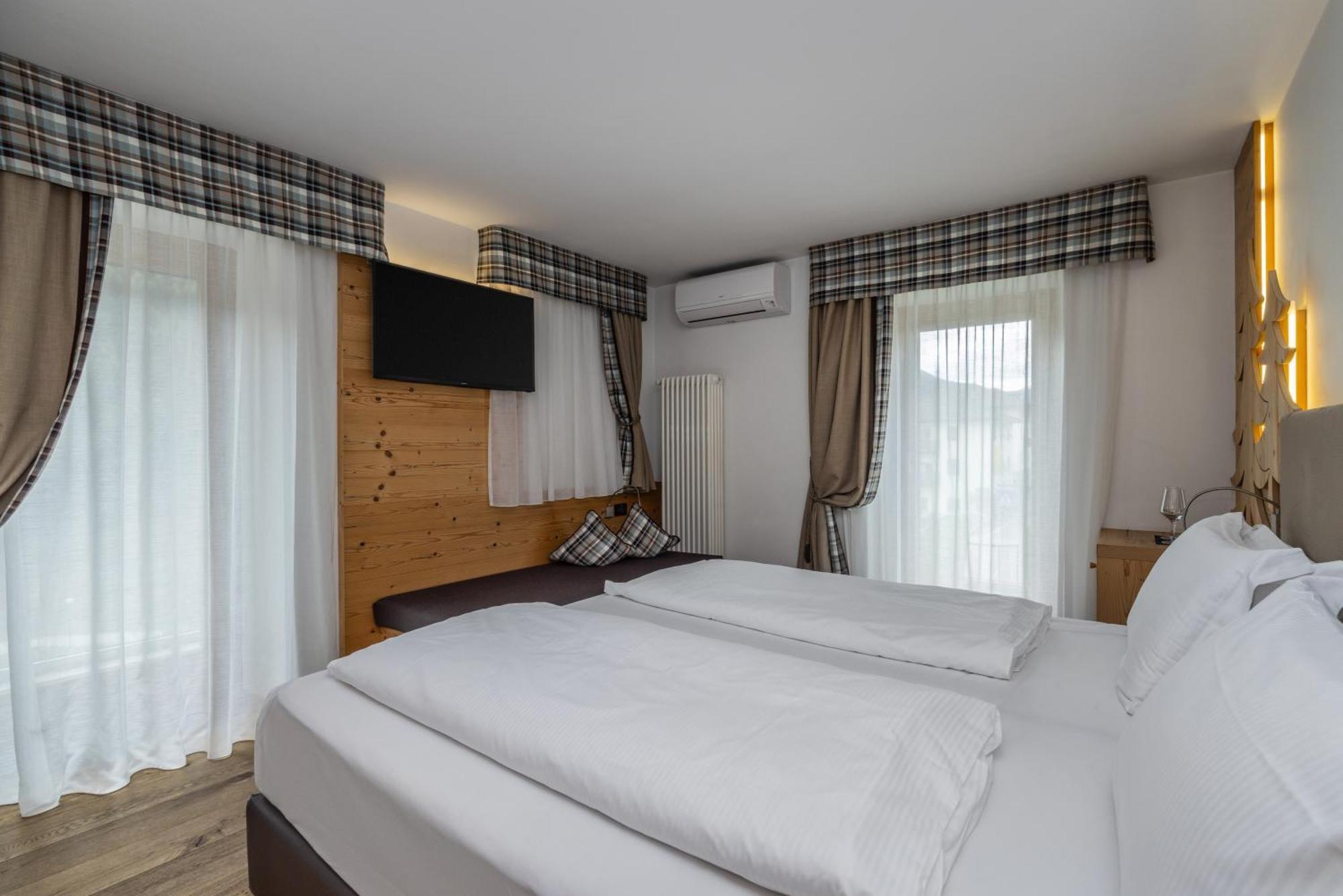 Hotel Ravelli Luxury Spa 메차나 외부 사진
